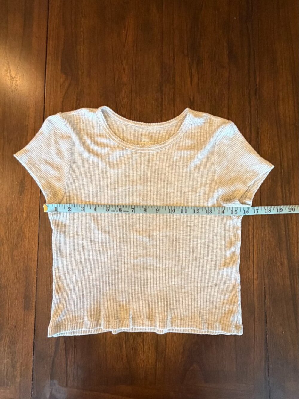 Aerie Soft Gray Waffle Cropped Short Sleeve Tee, Size Medium - Picture 6 of 7